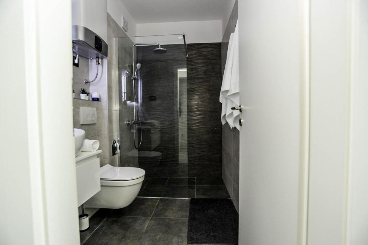 Leelee Apartment Rijeka Luaran gambar